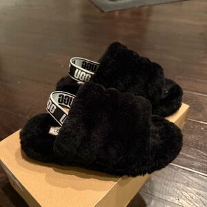 UGG Kids' Black Fluffy Sandals